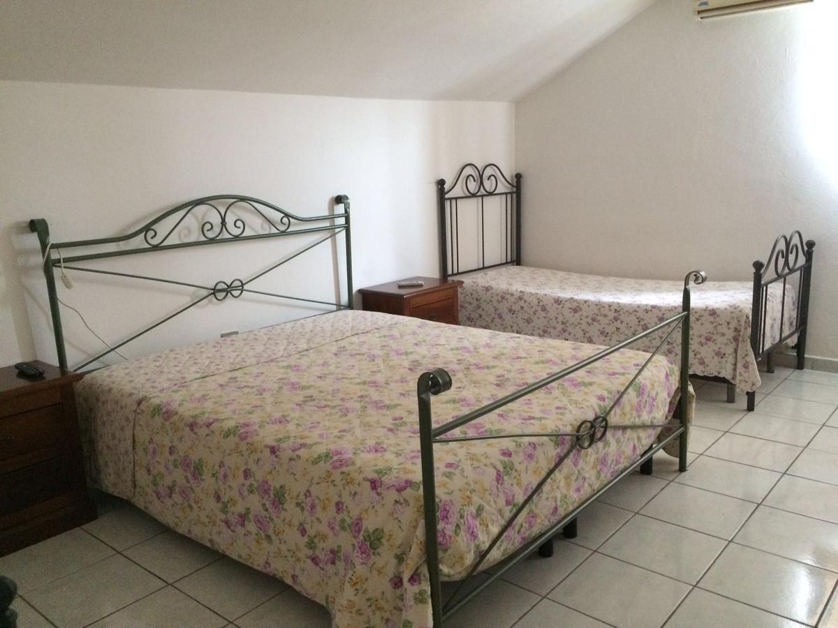 Lo Scoglio Hotell Castelnuovo del Garda Exteriör bild
